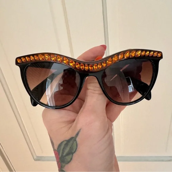 Prada | Accessories | Authentic Prada Cat Eye Sunglasses 